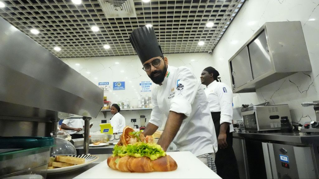 Changing Trends in All-Day Dining in the Modern Hospitality Industry 7