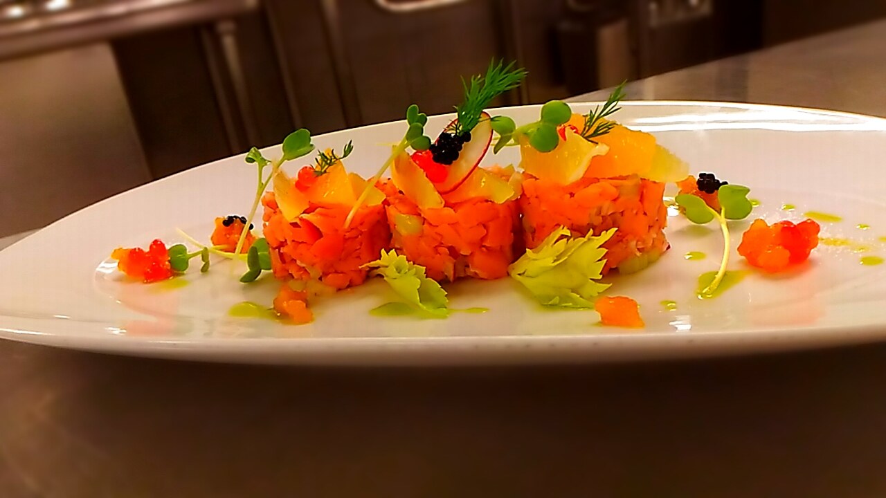 Salmon tarter